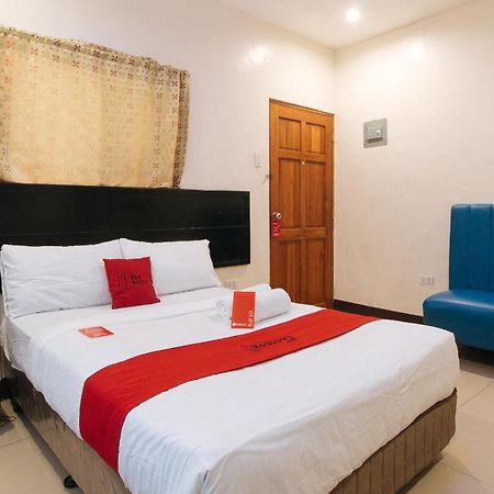 OYO 490 V-cat Apartelle Manila Exterior foto