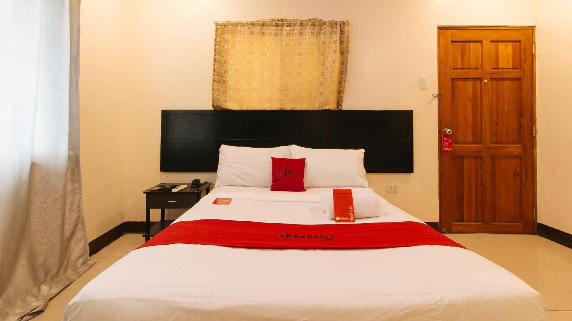 OYO 490 V-cat Apartelle Manila Exterior foto