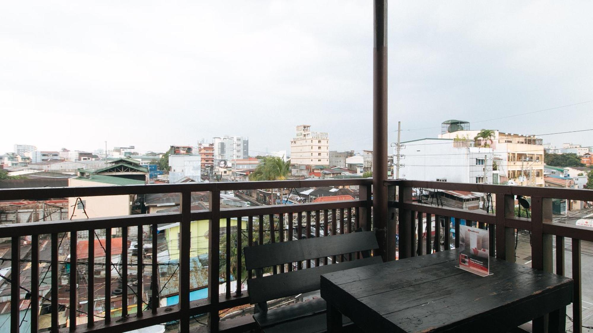 OYO 490 V-cat Apartelle Manila Exterior foto