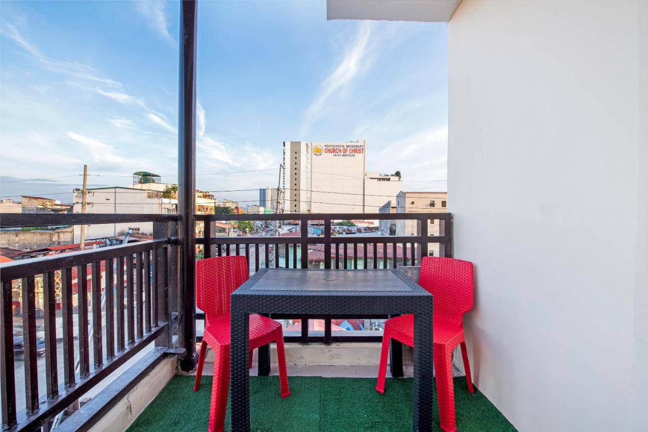 OYO 490 V-cat Apartelle Manila Exterior foto